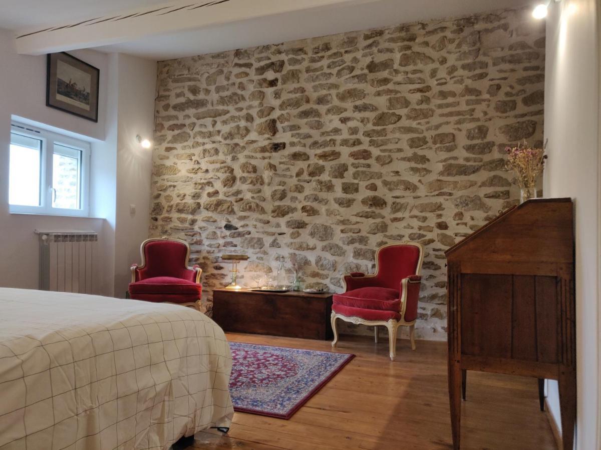 Chambre Double En Pleine Nature "La Clairiere De L'Ange" Peyrins Exterior photo